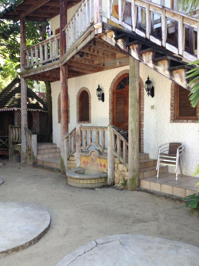 Hotel Kuyaba à Negril Extérieur photo